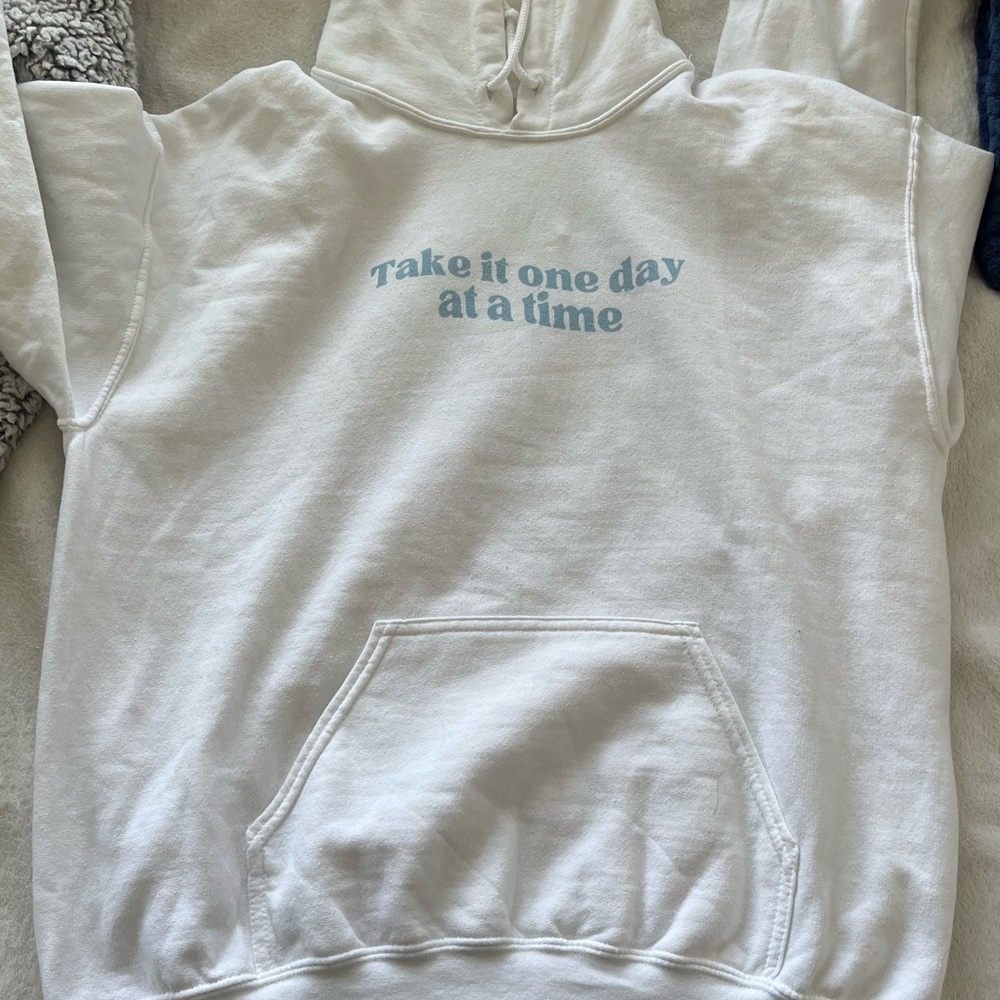 Happy Sweatshirt Customized - Picture 5 of 6